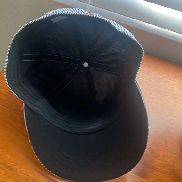 Seattle Skyline Gray & White Strip Space Needle Cap - Picture 5 of 5